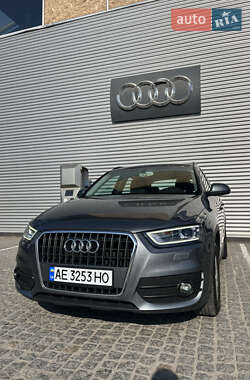 Внедорожник / Кроссовер Audi Q3 2014 в Днепре