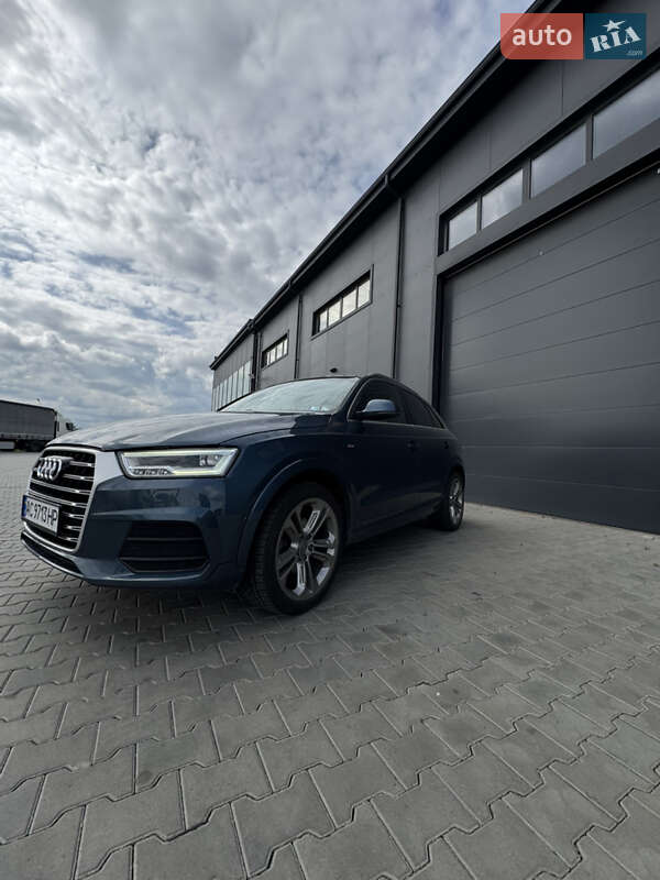 Внедорожник / Кроссовер Audi Q3 2015 в Луцке