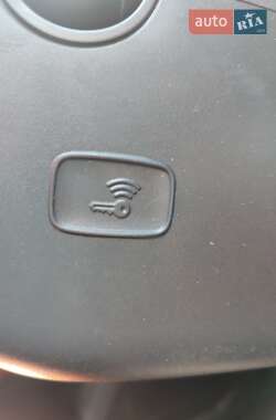 Внедорожник / Кроссовер Audi Q3 2022 в 