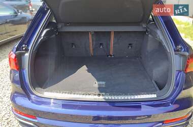 Внедорожник / Кроссовер Audi Q3 2022 в 