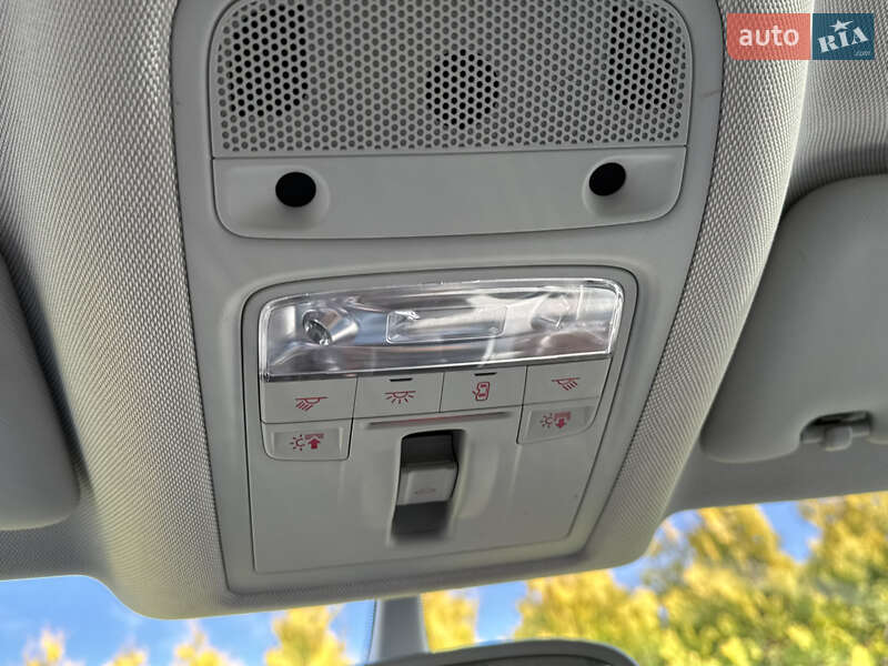 Позашляховик / Кросовер Audi Q3 2014 в Стрию