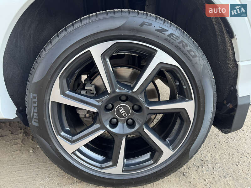 Внедорожник / Кроссовер Audi Q3 2021 в Одессе
