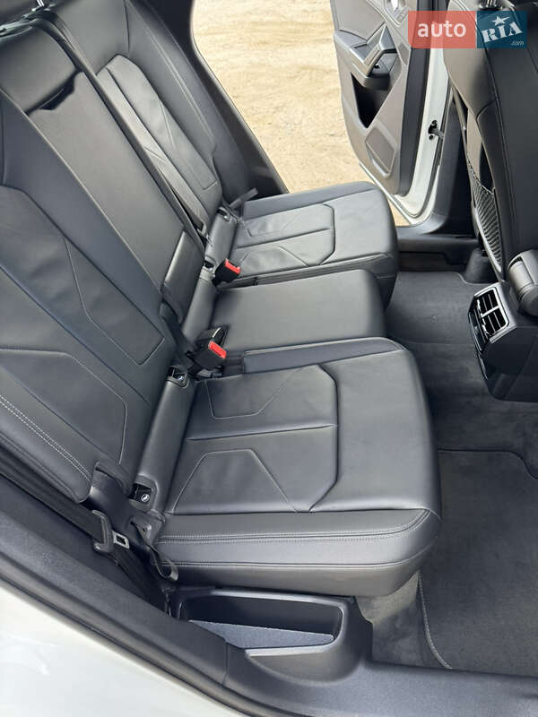 Внедорожник / Кроссовер Audi Q3 2021 в Одессе