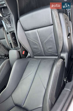 Внедорожник / Кроссовер Audi Q3 2021 в 