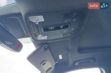 Внедорожник / Кроссовер Audi Q3 2021 в 