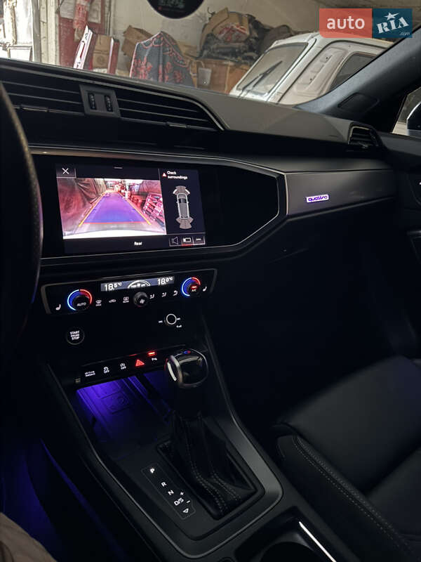 Внедорожник / Кроссовер Audi Q3 2021 в Одессе