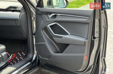 Внедорожник / Кроссовер Audi Q3 2020 в 