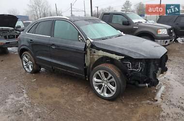 Внедорожник / Кроссовер Audi Q3 2016 в 