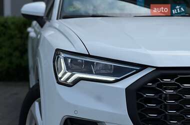 Внедорожник / Кроссовер Audi Q3 2020 в 