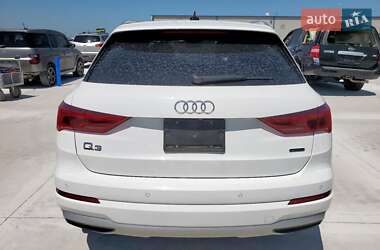Внедорожник / Кроссовер Audi Q3 2020 в 