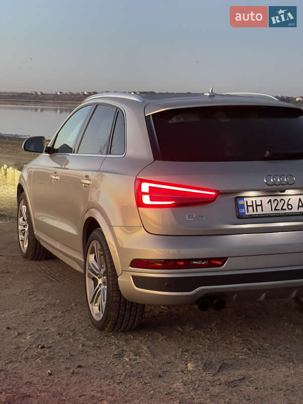 Внедорожник / Кроссовер Audi Q3 2016 в Одессе