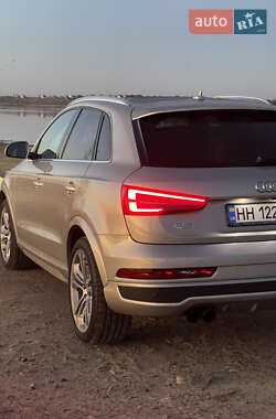Внедорожник / Кроссовер Audi Q3 2016 в 