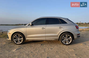 Внедорожник / Кроссовер Audi Q3 2016 в 