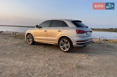 Внедорожник / Кроссовер Audi Q3 2016 в 