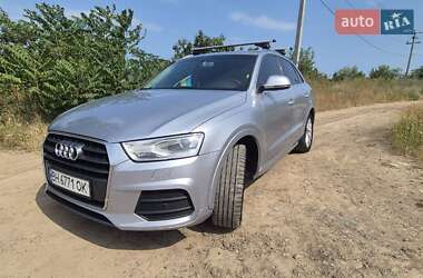Внедорожник / Кроссовер Audi Q3 2015 в 