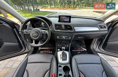 Внедорожник / Кроссовер Audi Q3 2016 в 