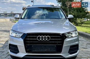 Внедорожник / Кроссовер Audi Q3 2016 в 