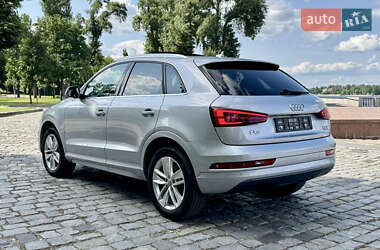 Внедорожник / Кроссовер Audi Q3 2016 в 