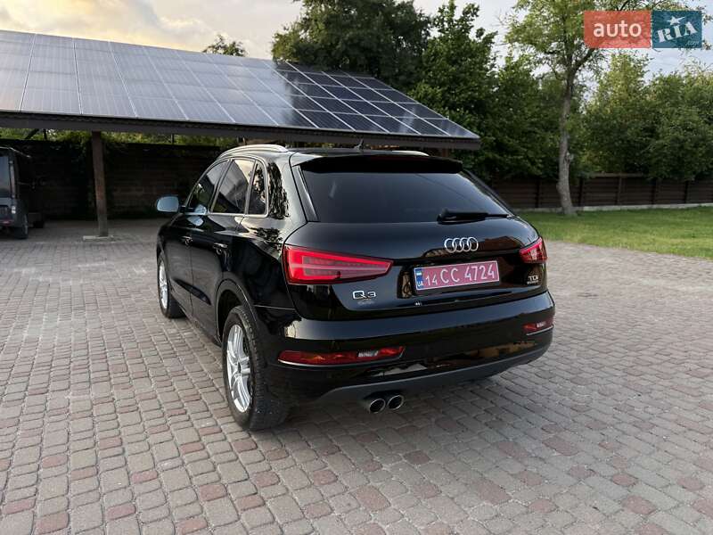 Внедорожник / Кроссовер Audi Q3 2016 в Калуше