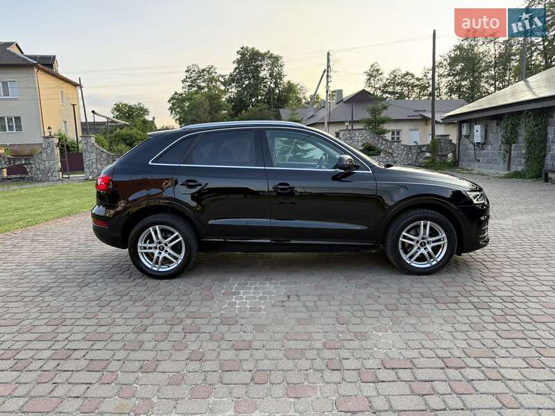 Внедорожник / Кроссовер Audi Q3 2016 в Калуше