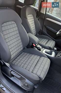 Внедорожник / Кроссовер Audi Q3 2016 в 