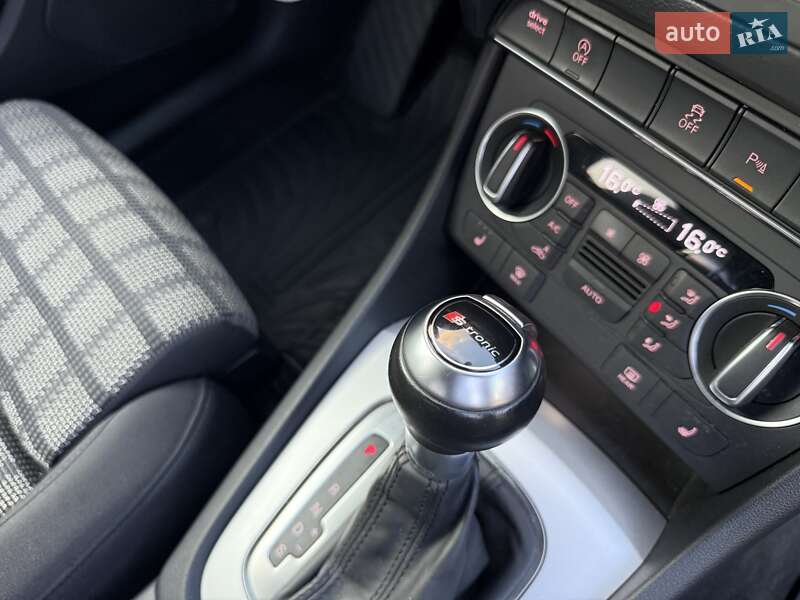 Внедорожник / Кроссовер Audi Q3 2016 в Калуше