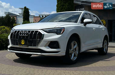 Внедорожник / Кроссовер Audi Q3 2019 в 