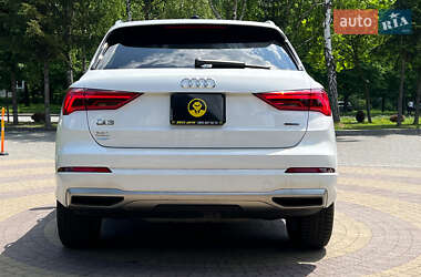 Внедорожник / Кроссовер Audi Q3 2019 в 