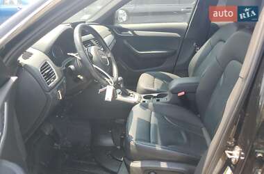 Внедорожник / Кроссовер Audi Q3 2016 в 