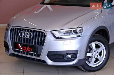 Внедорожник / Кроссовер Audi Q3 2015 в 