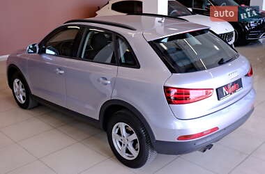 Внедорожник / Кроссовер Audi Q3 2015 в 