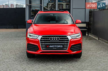 Внедорожник / Кроссовер Audi Q3 2017 в 