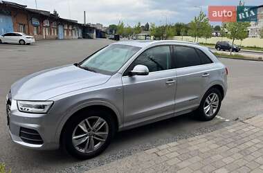 Внедорожник / Кроссовер Audi Q3 2016 в 