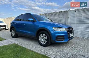 Позашляховик / Кросовер Audi Q3 2016 в Дніпрі