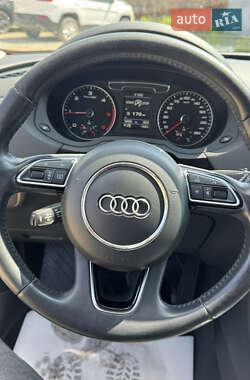 Внедорожник / Кроссовер Audi Q3 2016 в 