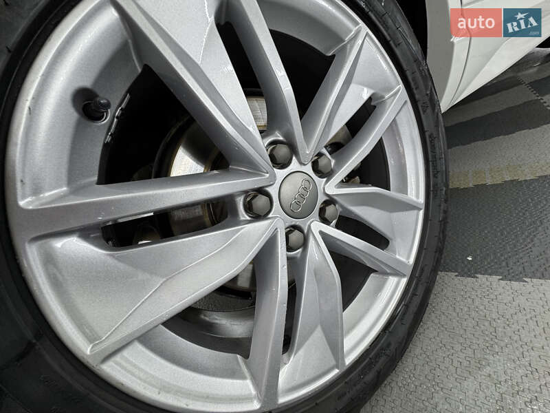 Внедорожник / Кроссовер Audi Q3 2018 в Трускавце