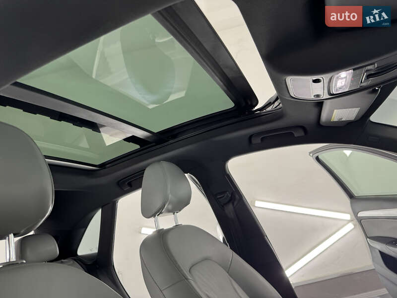 Внедорожник / Кроссовер Audi Q3 2018 в Трускавце