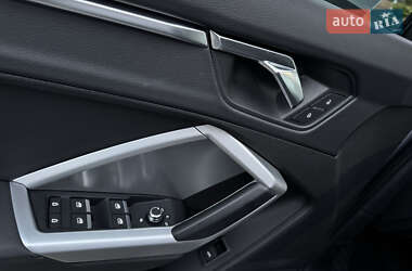 Внедорожник / Кроссовер Audi Q3 2019 в 