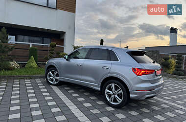 Внедорожник / Кроссовер Audi Q3 2019 в 