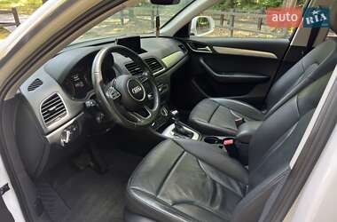 Внедорожник / Кроссовер Audi Q3 2015 в 