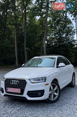 Внедорожник / Кроссовер Audi Q3 2015 в 