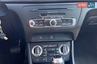 Внедорожник / Кроссовер Audi Q3 2013 в 
