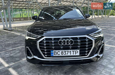 Внедорожник / Кроссовер Audi Q3 2021 в 