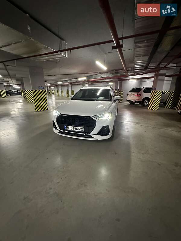 Audi Q3 2021