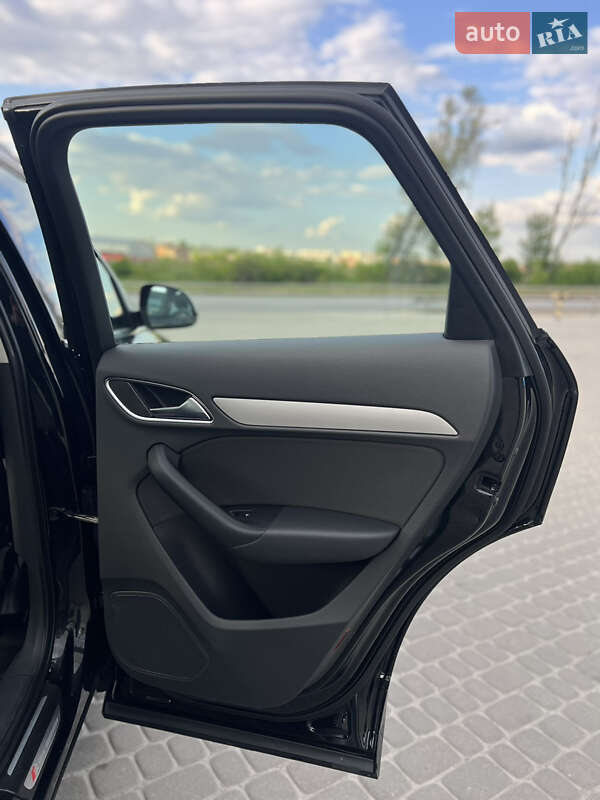 Внедорожник / Кроссовер Audi Q3 2014 в Тернополе