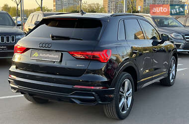 Внедорожник / Кроссовер Audi Q3 2019 в 