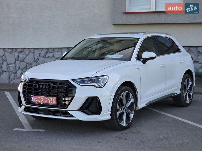 Внедорожник / Кроссовер Audi Q3 2019 в 