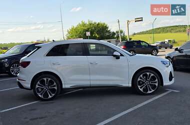 Внедорожник / Кроссовер Audi Q3 2019 в 