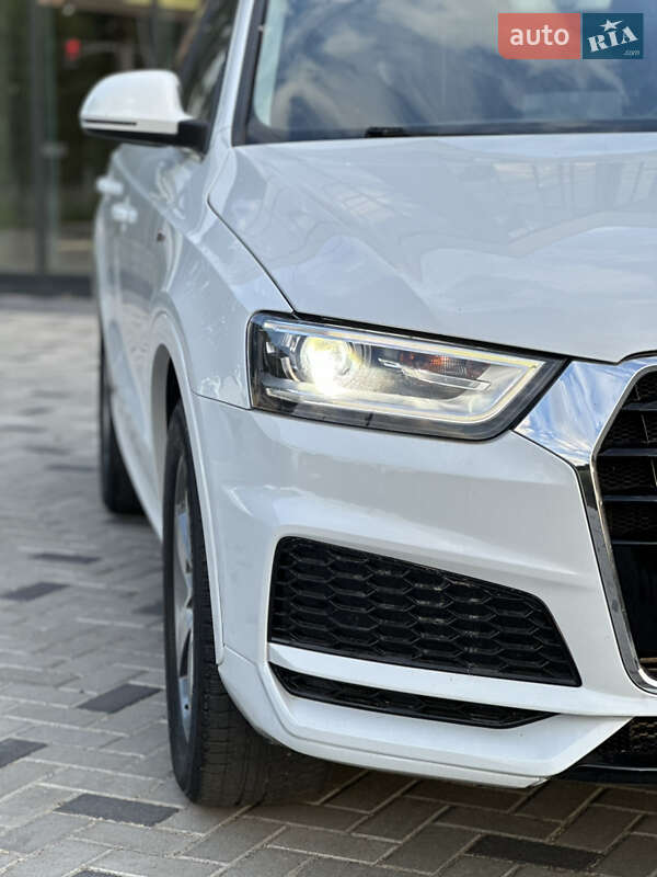 Внедорожник / Кроссовер Audi Q3 2015 в Ровно