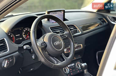 Внедорожник / Кроссовер Audi Q3 2015 в 